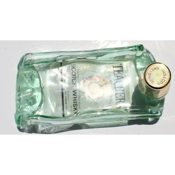 Vintage Whiskey Bottle Teacher’s Highland Cream Scotch Whiskey Ashtray - Picture 3 of 3